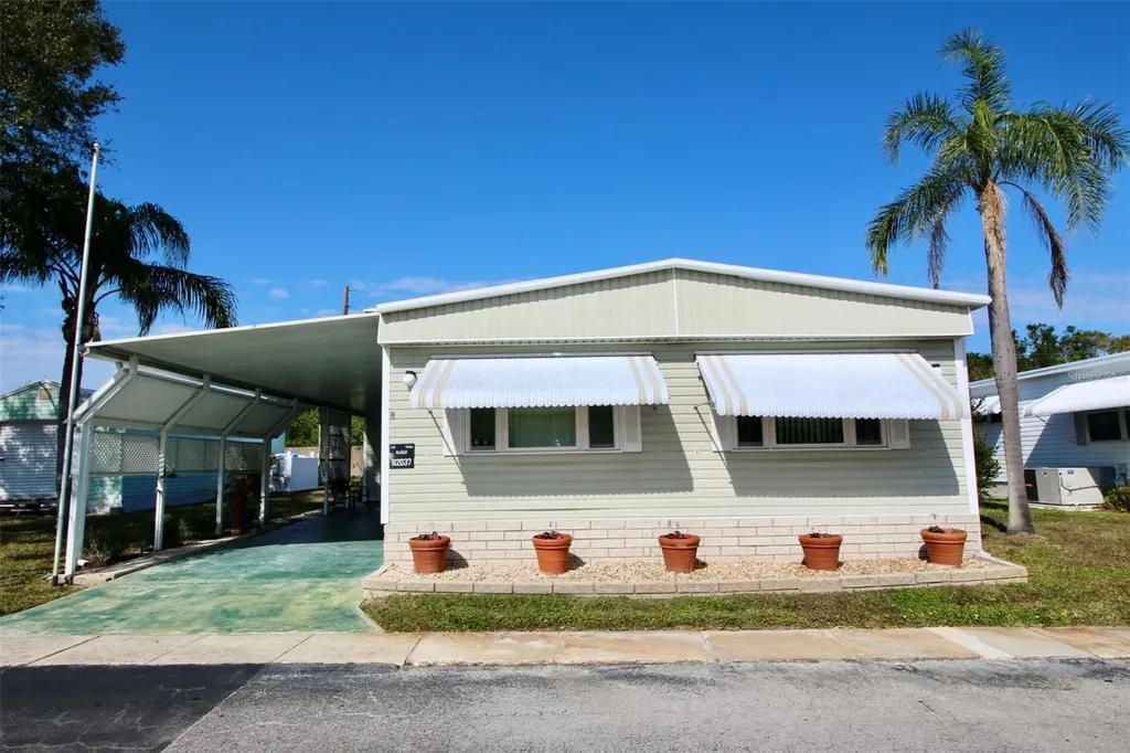82037 5th Avenue N Pinellas Park FL 33781