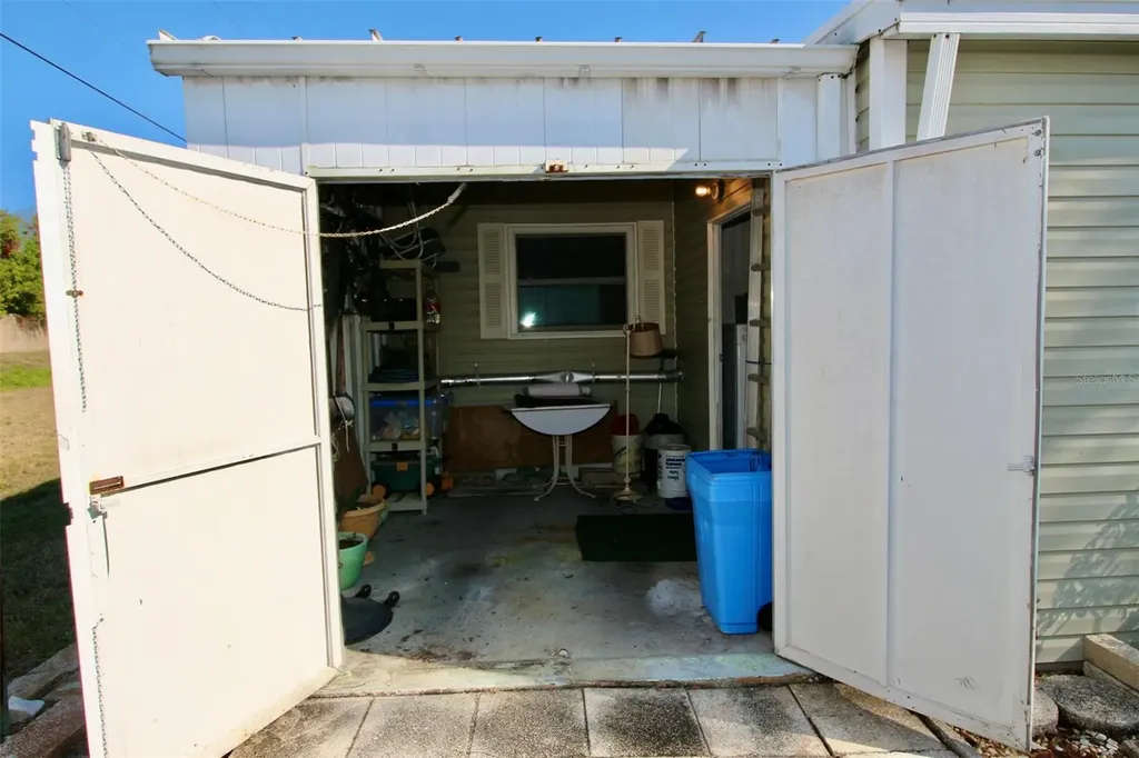 82037 5th Avenue N Pinellas Park FL 33781