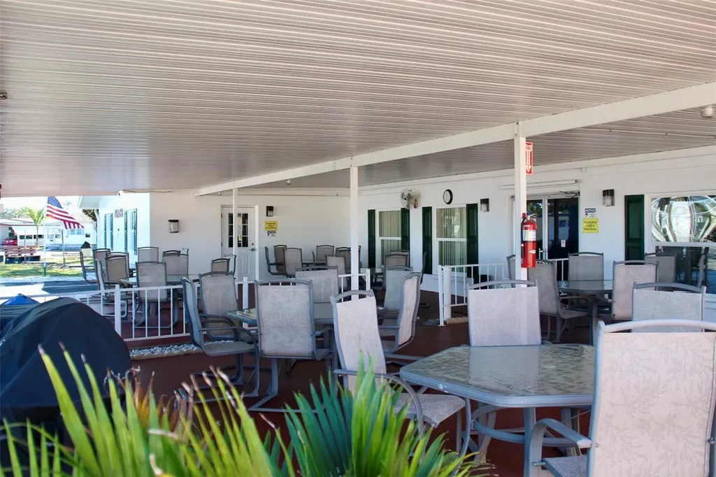 82037 5th Avenue N Pinellas Park FL 33781