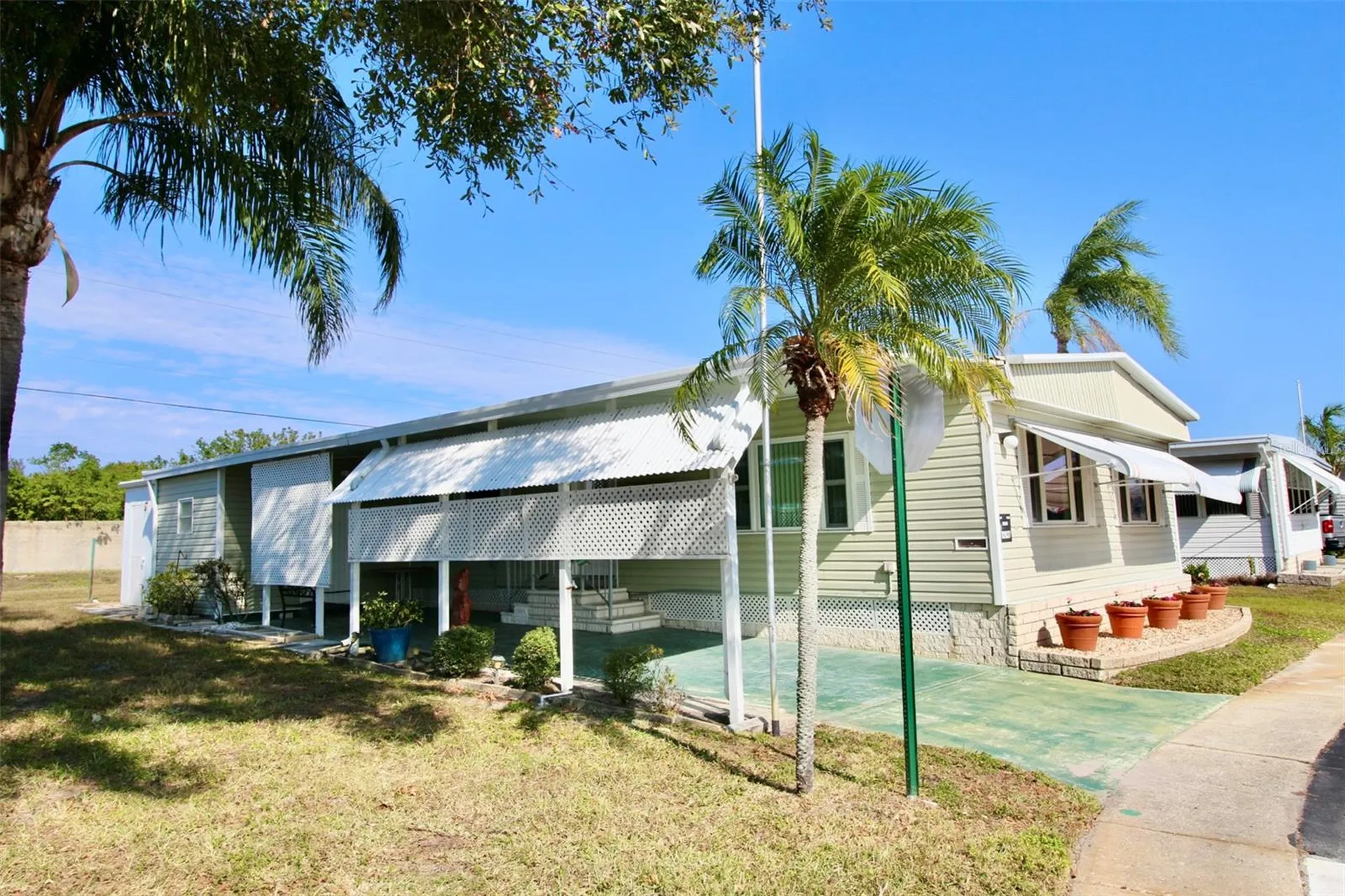 82037 5th Avenue N Pinellas Park FL 33781