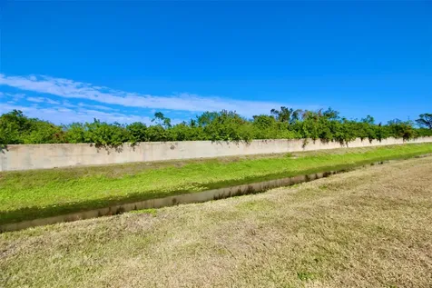 82037 5th Avenue N Pinellas Park FL 33781