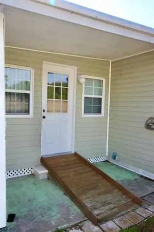 82037 5th Avenue N Pinellas Park FL 33781