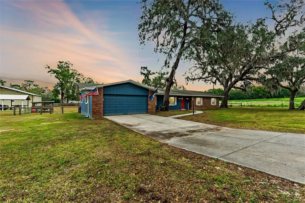 36441 Lake Pasadena Road Dade City FL 33525