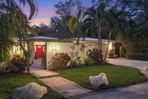 3414 Old Oak Drive Sarasota FL 34239
