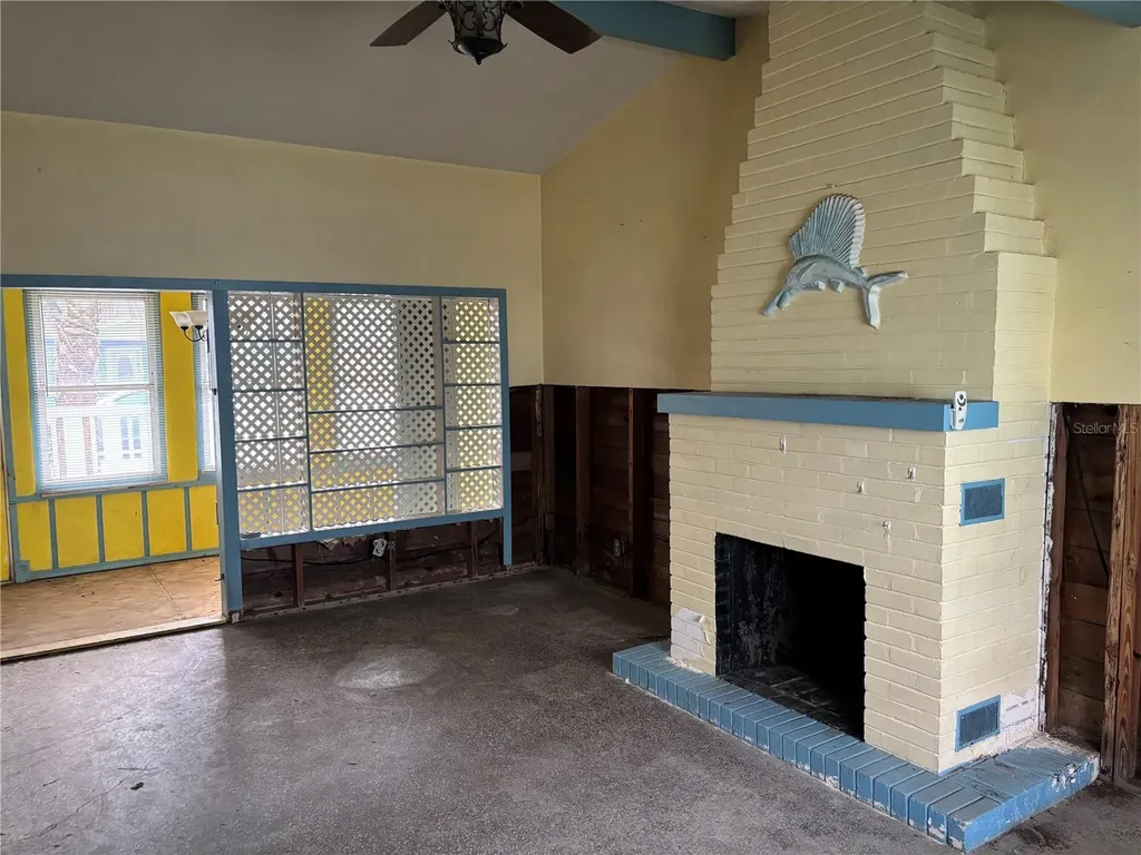 18006 4th Street E Redington Shores FL 33708