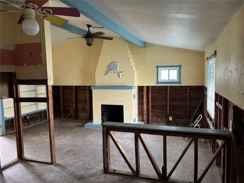 18006 4th Street E Redington Shores FL 33708