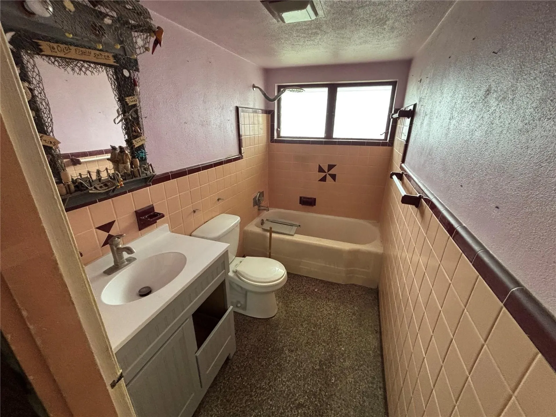 18006 4th Street E Redington Shores FL 33708