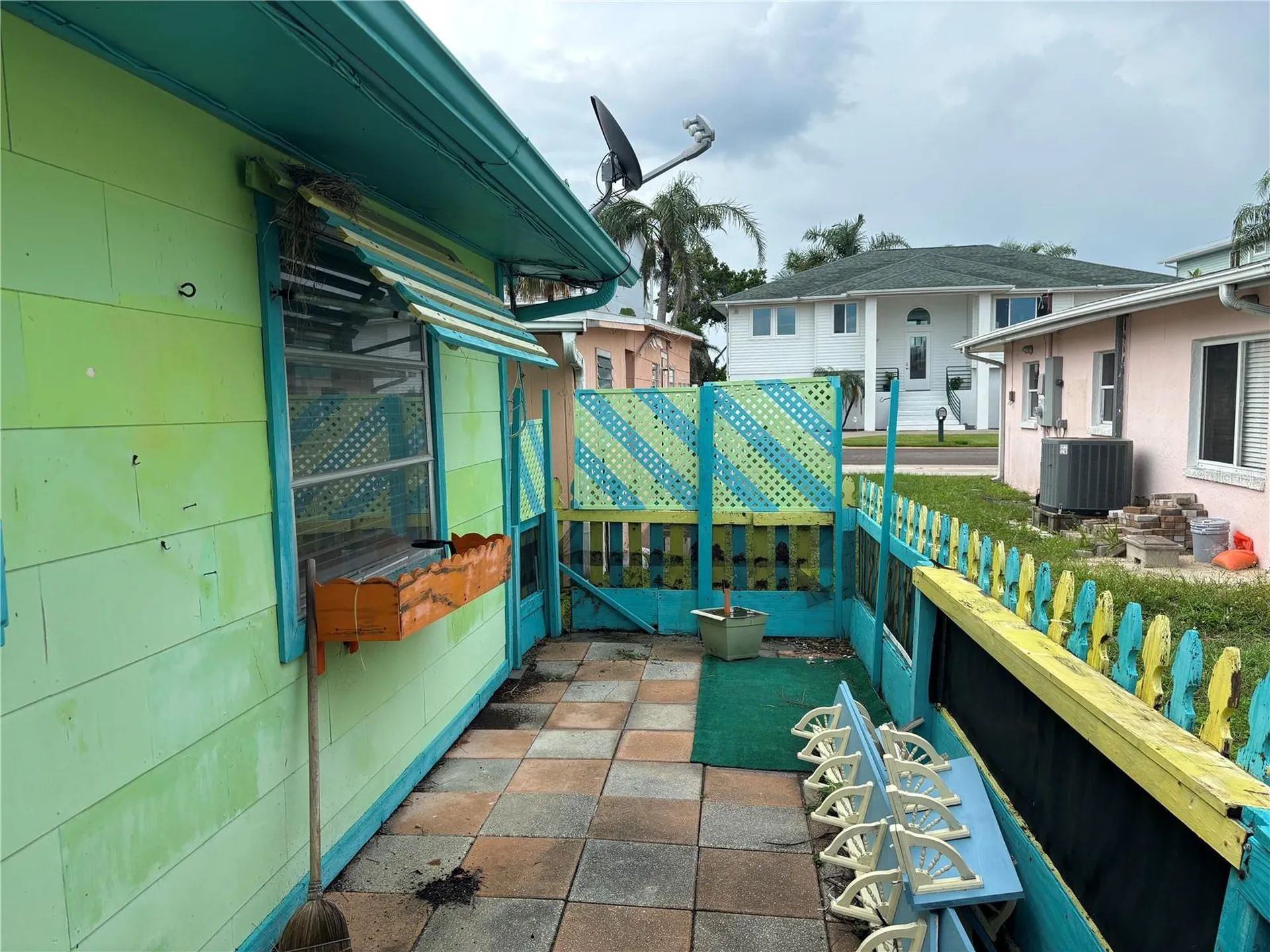 18006 4th Street E Redington Shores FL 33708