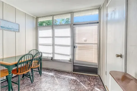 13714 Mission Oaks Boulevard Seminole FL 33776