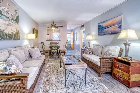 13714 Mission Oaks Boulevard Seminole FL 33776