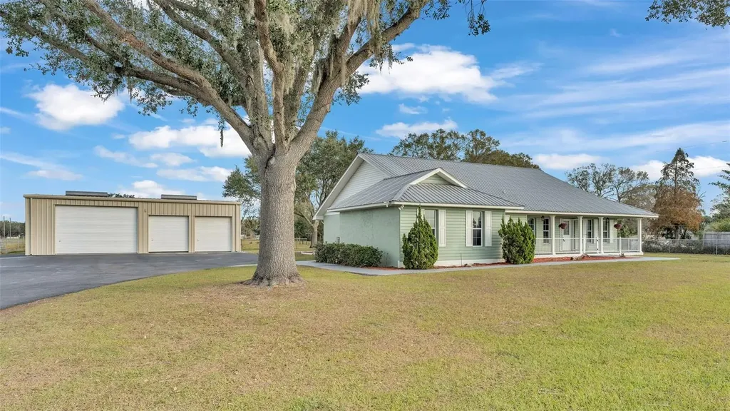5704 W Farkas Road Plant City FL 33567