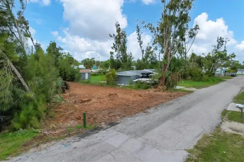 Washington Avenue Englewood FL 34223