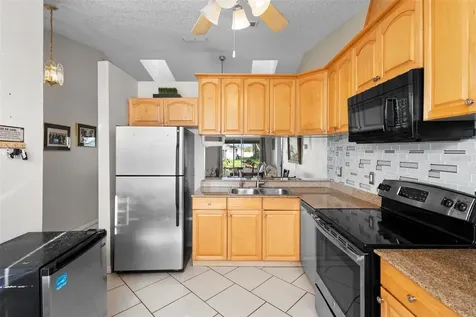 2567 Academy Avenue Deltona FL 32738