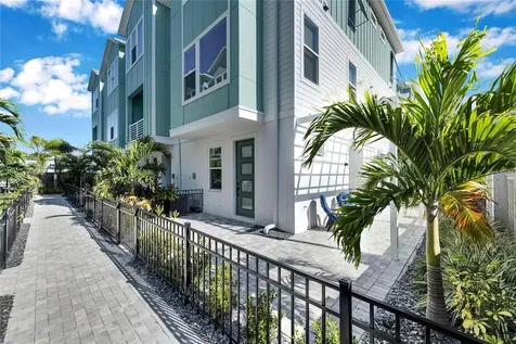 2819 1st Avenue S St Petersburg FL 33712
