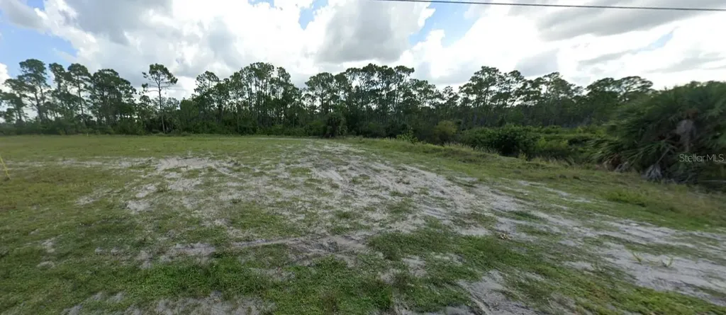 4613 NW 34th Avenue Cape Coral FL 33993