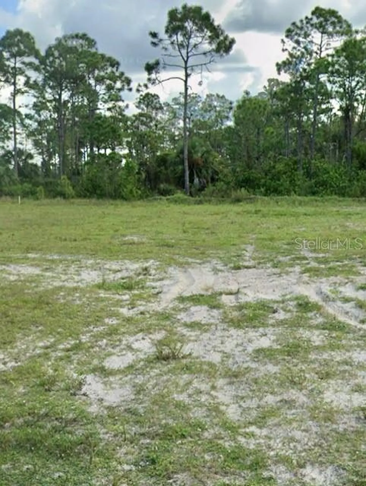 4613 NW 34th Avenue Cape Coral FL 33993