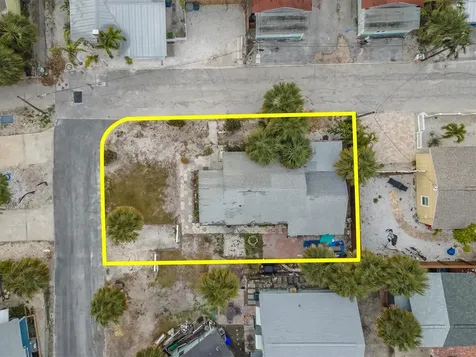130 90th Avenue Treasure Island FL 33706