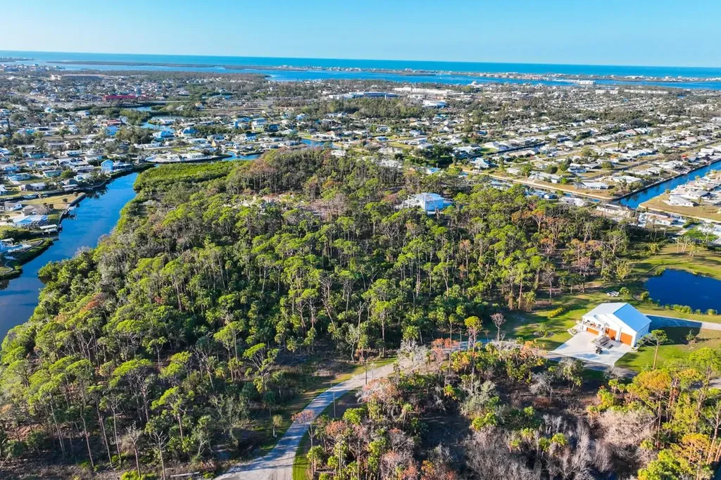 971 Lampp Drive Englewood FL 34223