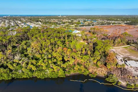 971 Lampp Drive Englewood FL 34223