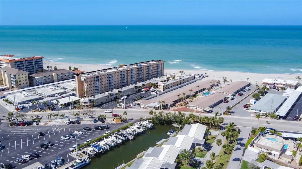 1255 Tarpon Center Drive Venice FL 34285