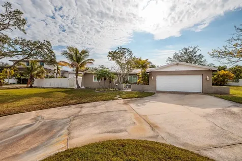 4317 Overlook Drive NE St Petersburg FL 33703