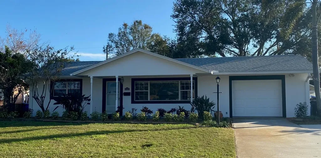 6720 35th Terrace N St Petersburg FL 33710