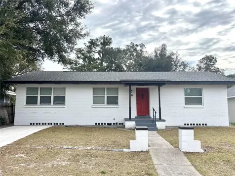 237 S Adelle Avenue Deland FL 32720