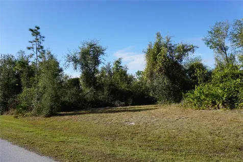 323 Hiram Street Punta Gorda FL 33982