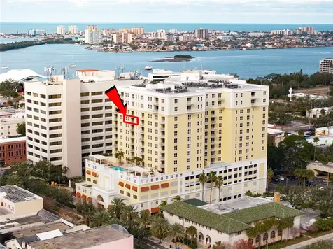 628 Cleveland Street Clearwater FL 33755