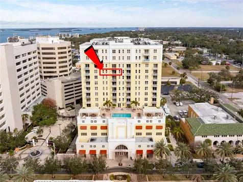 628 Cleveland Street Clearwater FL 33755