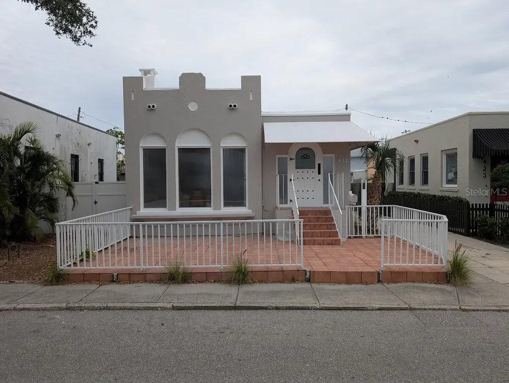 417 Burns Court Sarasota FL 34236