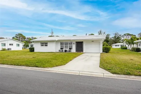 9075 143rd Street Seminole FL 33776
