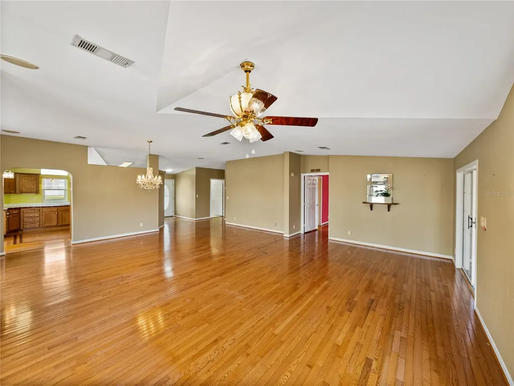 5148 Island View Circle N Polk City FL 33868
