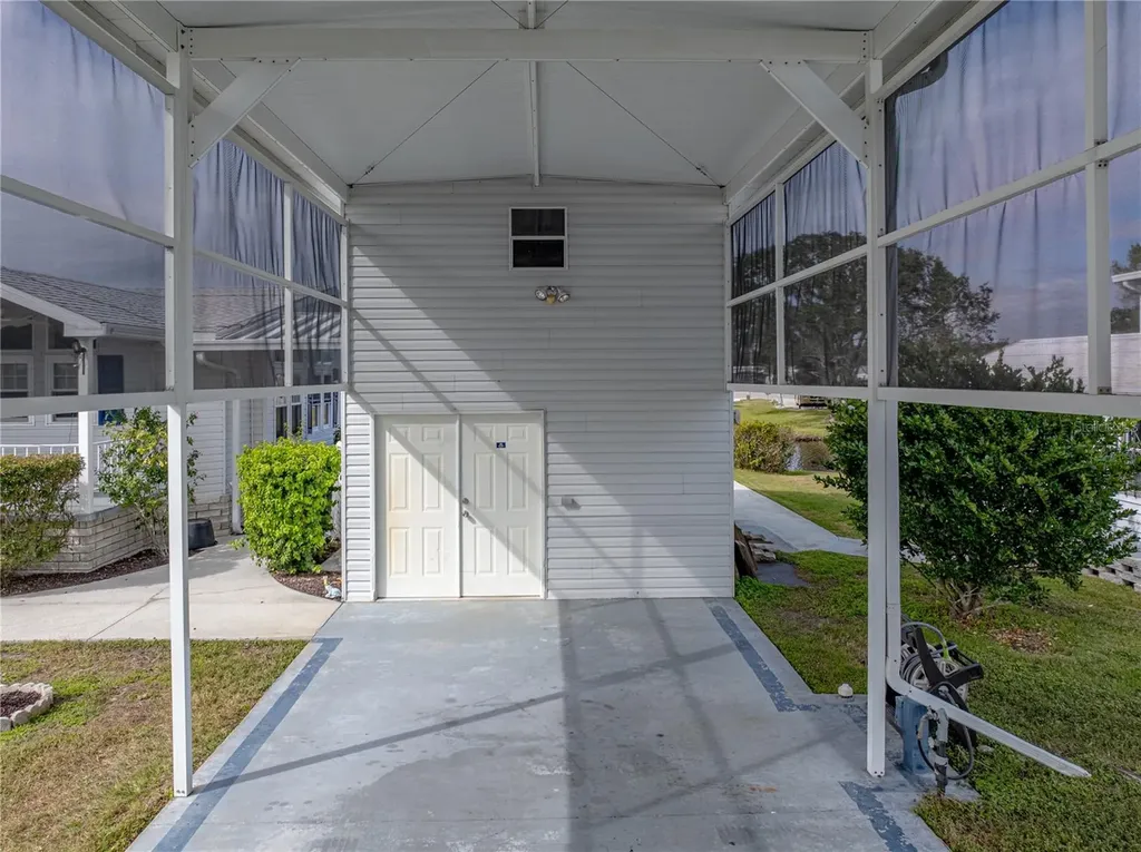 5148 Island View Circle N Polk City FL 33868