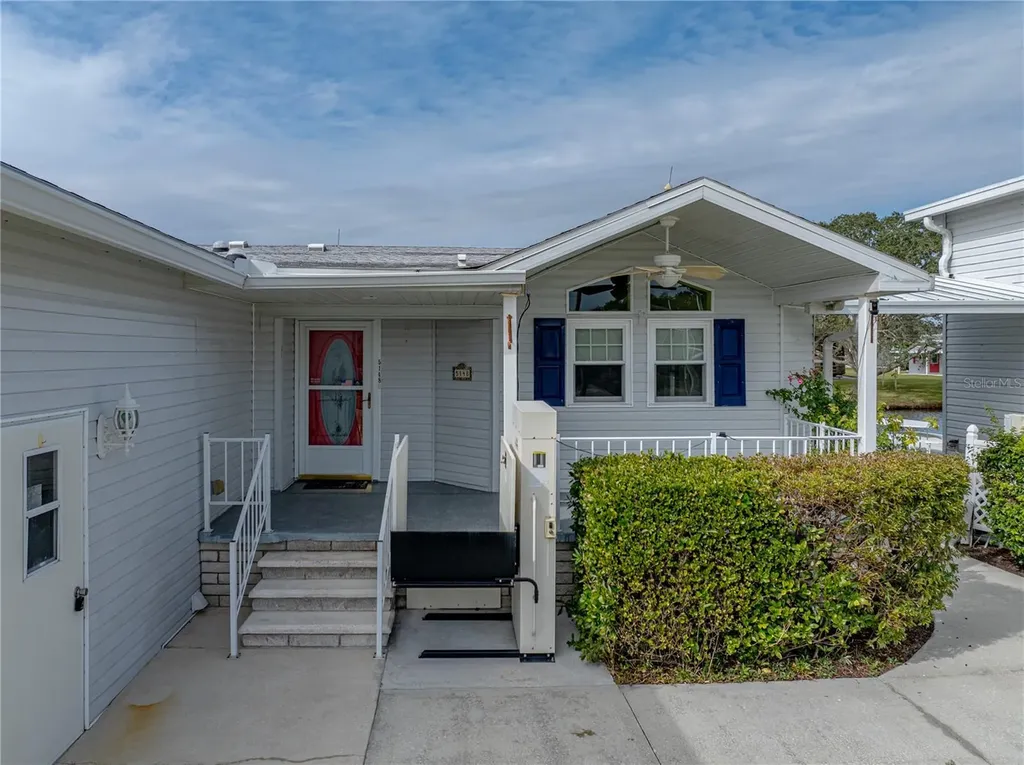 5148 Island View Circle N Polk City FL 33868