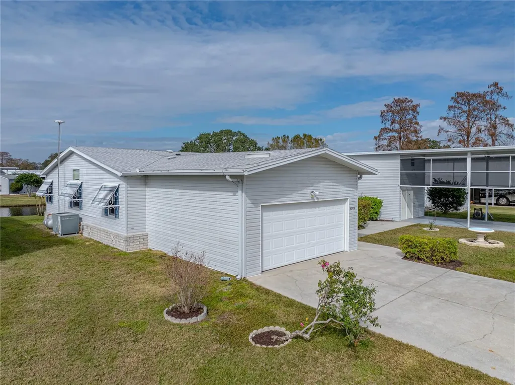 5148 Island View Circle N Polk City FL 33868