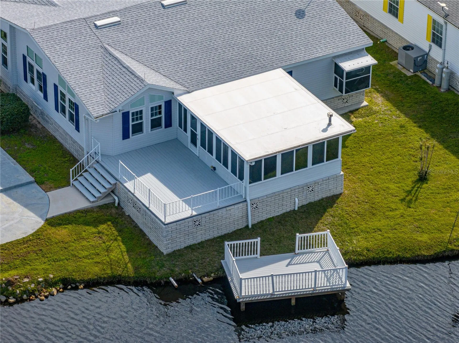 5148 Island View Circle N Polk City FL 33868