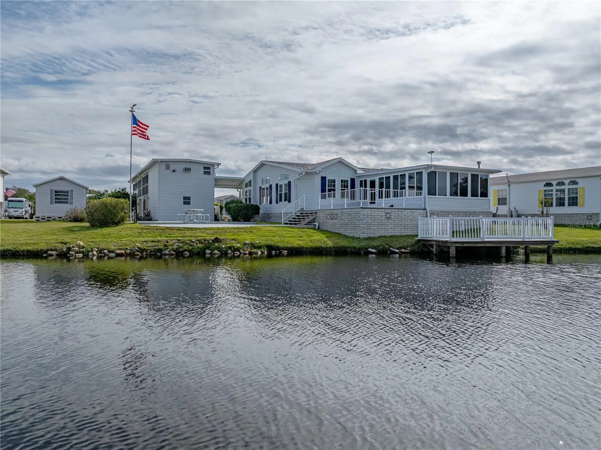 5148 Island View Circle N Polk City FL 33868