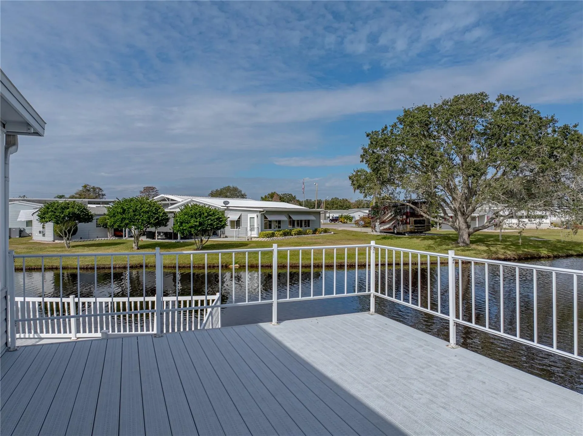 5148 Island View Circle N Polk City FL 33868