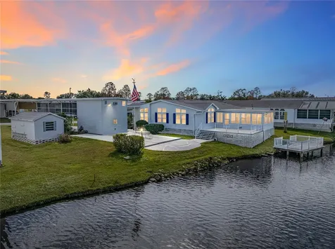 5148 Island View Circle N Polk City FL 33868