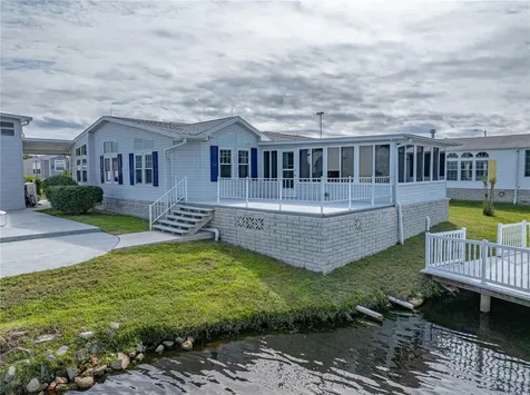 5148 Island View Circle N Polk City FL 33868