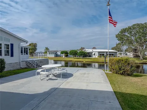 5148 Island View Circle N Polk City FL 33868