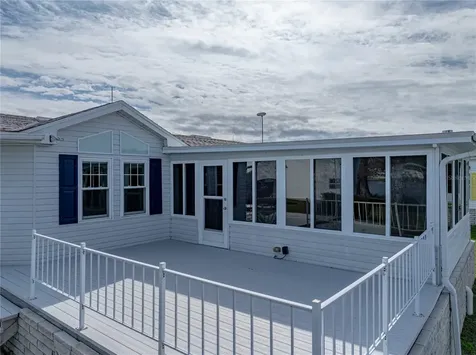 5148 Island View Circle N Polk City FL 33868