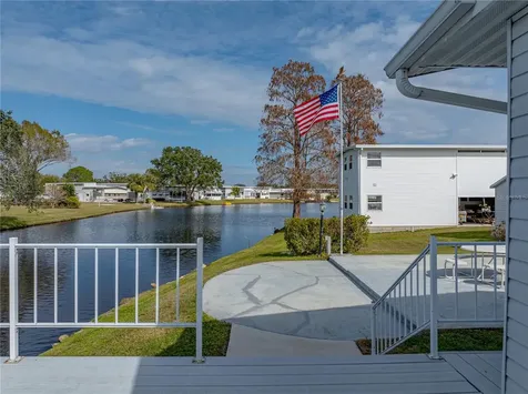 5148 Island View Circle N Polk City FL 33868