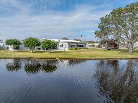 5148 Island View Circle N Polk City FL 33868
