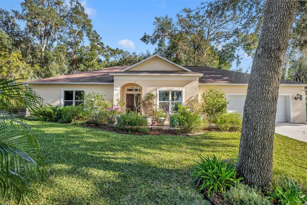 214 Forest Park Lane Lady Lake FL 32159