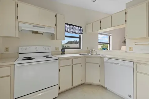 1700 Curry Avenue Nokomis FL 34275
