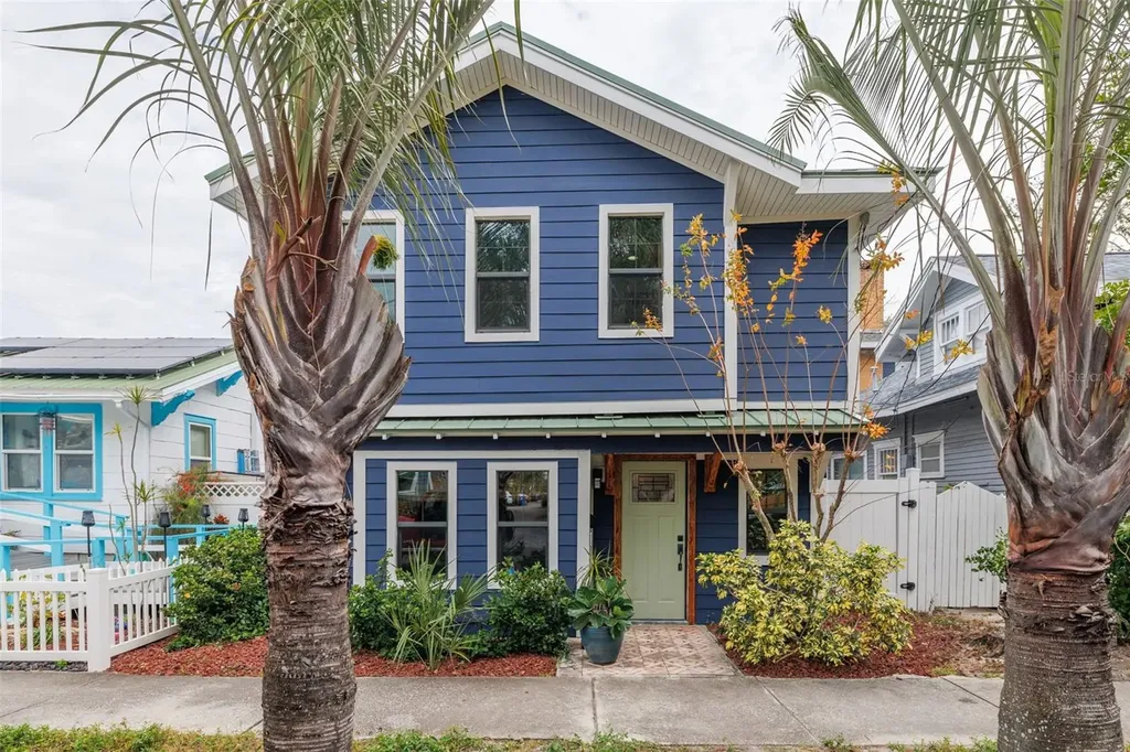 605 7th Street N St Petersburg FL 33701