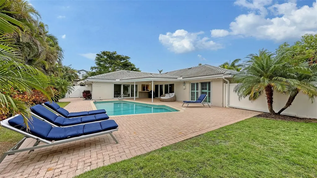 605 Wild Turkey Lane Sarasota FL 34236