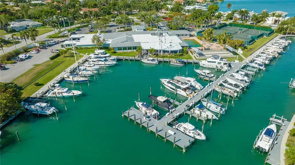 605 Wild Turkey Lane Sarasota FL 34236